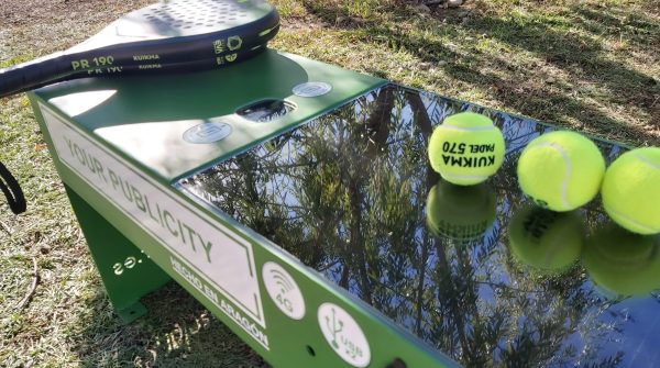 Publicidad en bancos solares inteligentes para empresas, ayuntamientos y patrocinadores. Personaliza el mobiliario urbano con tu marca y tecnología solar.